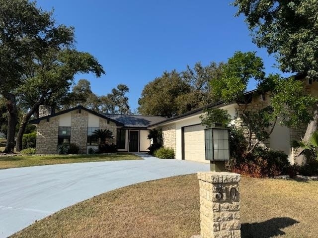 310 Big Spur S in Horseshoe Bay, TX - Foto de edificio - Building Photo