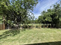132 Park Dr photo'