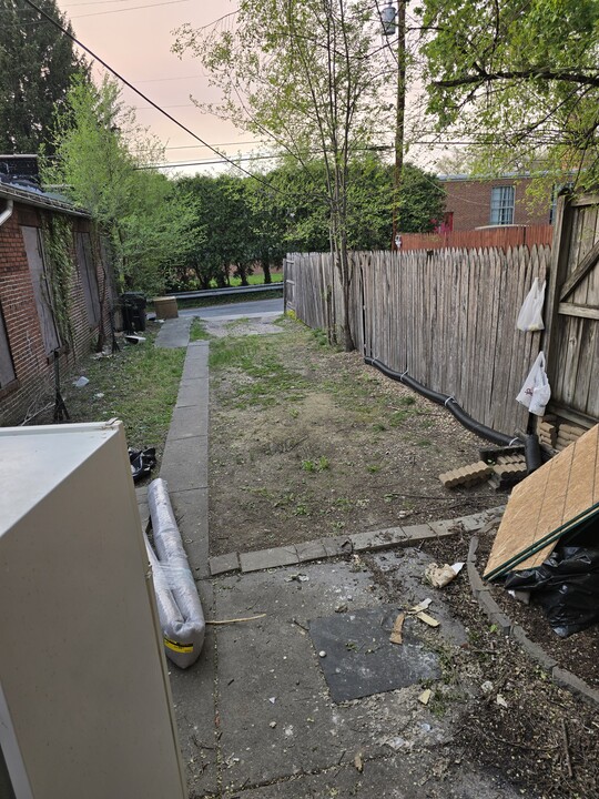1406 Herr St in Harrisburg, PA - Building Photo