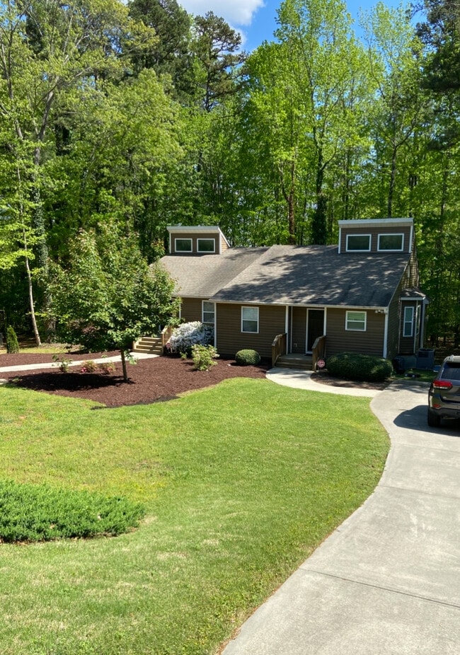 property at 4016 Arckelton Dr