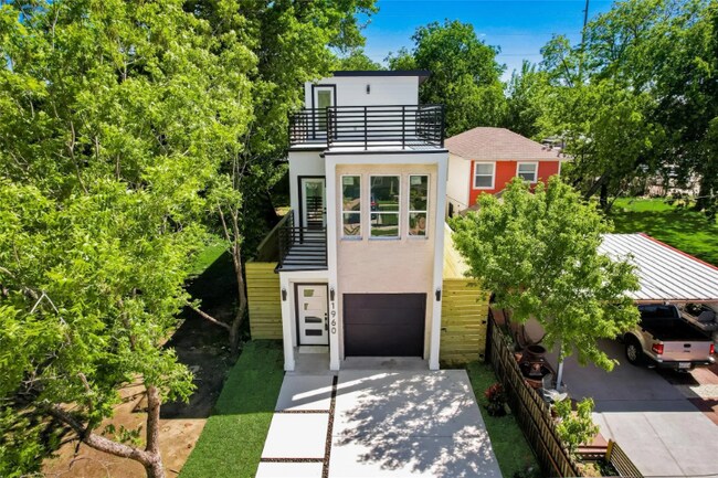 1960 Toronto St in Dallas, TX - Building Photo - Building Photo