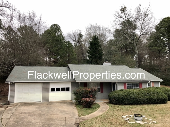 6025 Cagle Dr in Cumming, GA - Building Photo