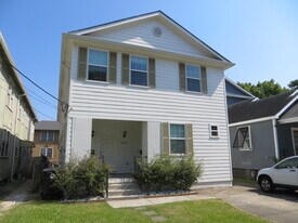 5529 Willow St, Unit #B in New Orleans, LA - Building Photo