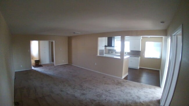 6018 Norwalk Blvd, Unit #200 in Whittier, CA - Foto de edificio - Building Photo