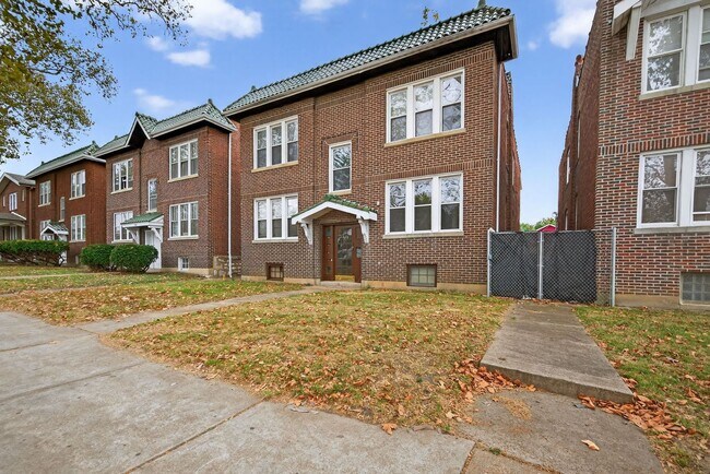 5524 S Grand Blvd in St. Louis, MO - Building Photo - Building Photo
