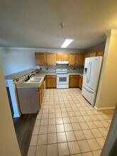 12338 W Dorado Pl, Unit 104 in Littleton, CO - Foto de edificio - Building Photo