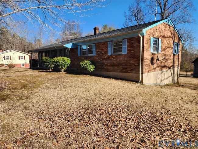 1071 Samuel Rd in Alton, VA - Building Photo - Building Photo