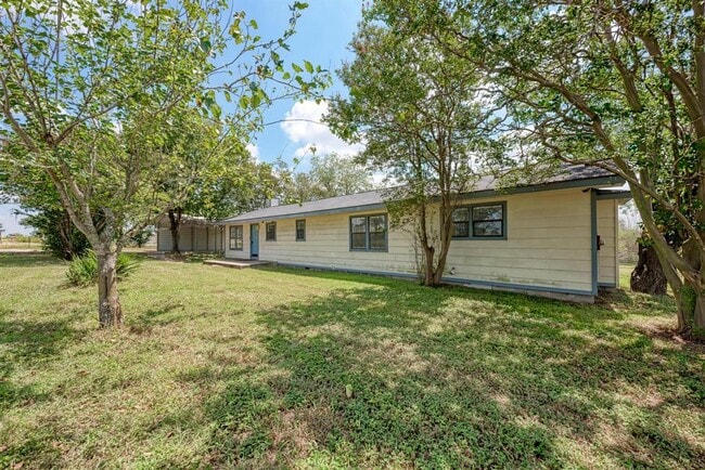 3919 Caldwell Ln in Garfield, TX - Building Photo - Building Photo