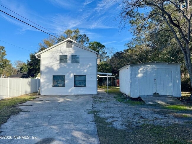 property at 2057 Glen Gardner Dr