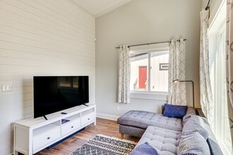 325 Dowd St in Durham, NC - Building Photo - Building Photo