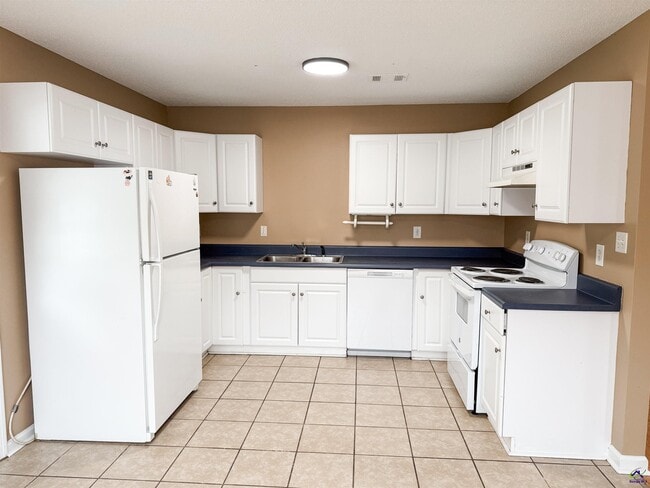 304 Spring Creek Dr in Perry, GA - Building Photo - Building Photo