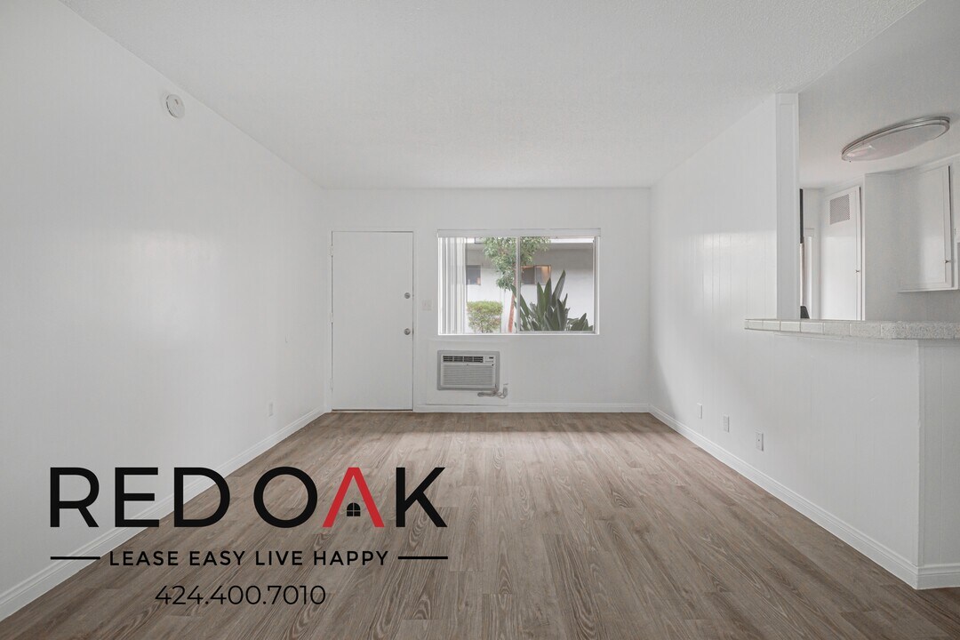 630 N Cerritos Ave in Azusa, CA - Building Photo