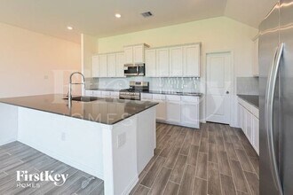 14907 Lake Shore Ave in Mont Belvieu, TX - Building Photo - Building Photo