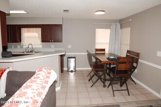 3256 Fox Squirrel Dr in Orange Park, FL - Building Photo - Building Photo