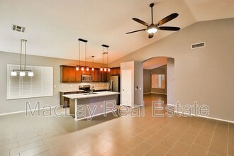 1903 W Canyon Way in Chandler, AZ - Building Photo - Building Photo