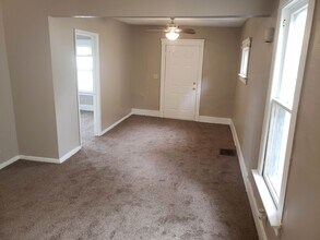 409 W 22nd St in Lorain, OH - Foto de edificio - Building Photo