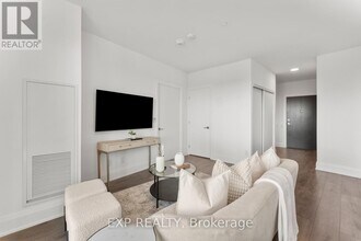 20-1920 Brin Dr in Toronto, ON - Building Photo - Building Photo