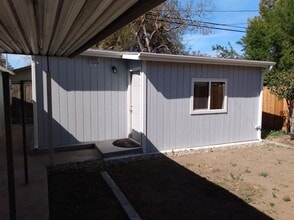 1355 N Roosevelt Ave in Fresno, CA - Building Photo - Building Photo