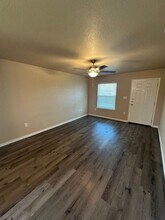 2403 B Duntov Dr in Temple, TX - Foto de edificio - Building Photo