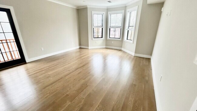 283 Lamartine St, Unit 2 in Boston, MA - Foto de edificio - Building Photo