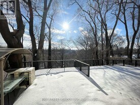 3 Ravenwood Pl in Toronto, ON - Building Photo