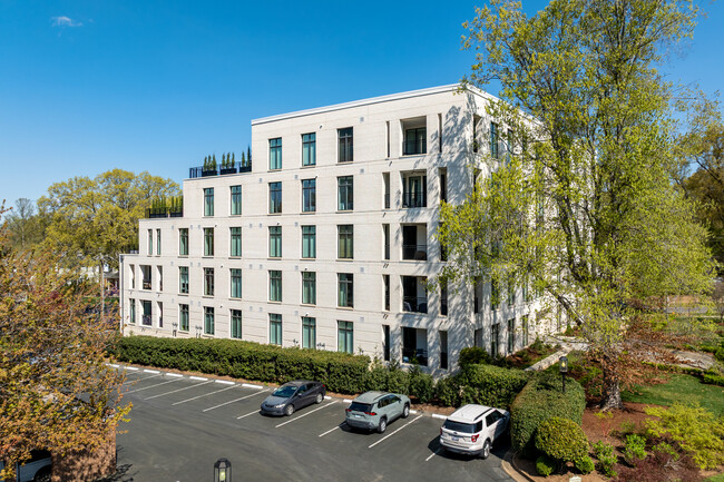 1500 Queens Rd in Charlotte, NC - Building Photo - Building Photo