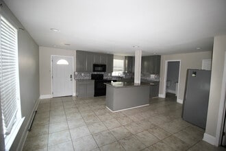 3033 Toledano St in New Orleans, LA - Foto de edificio - Building Photo