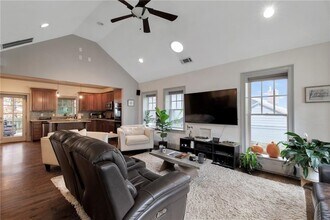 451 Hascall Rd NW in Atlanta, GA - Building Photo - Building Photo