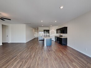 5023 Highland Crest Dr in Richmond, TX - Building Photo - Building Photo
