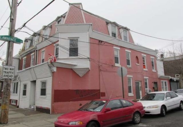 420 W Ruscomb St in Philadelphia, PA - Building Photo