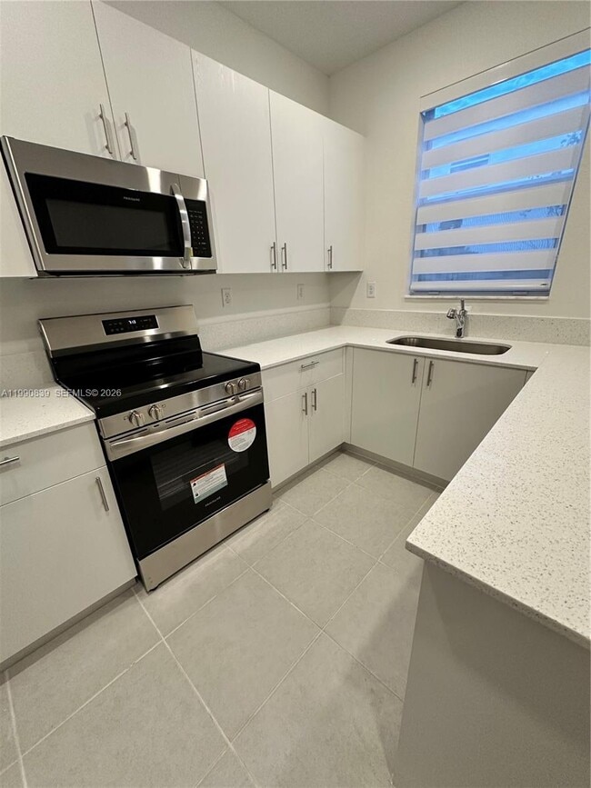 2889 25rd in Homestead, FL - Building Photo - Building Photo