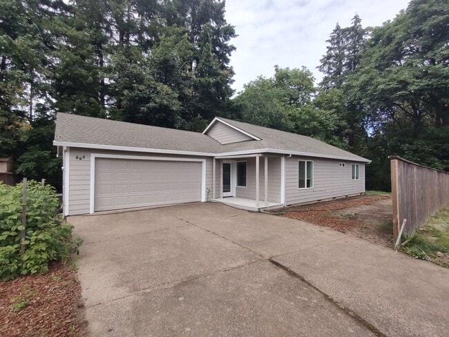 property at 865 SE Roberts Ct