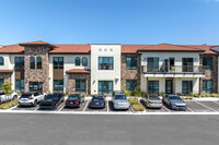 Westmont of Carmel Valley in San Diego, CA - Foto de edificio - Building Photo