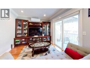 3095 E 45th Ave in Vancouver, BC - Building Photo - Building Photo