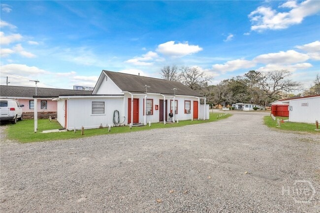 5013 Ogeechee Rd in Savannah, GA - Building Photo - Building Photo