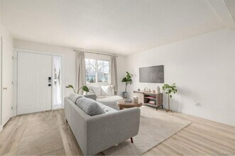 16397 E Wyoming Dr in Aurora, CO - Building Photo - Building Photo