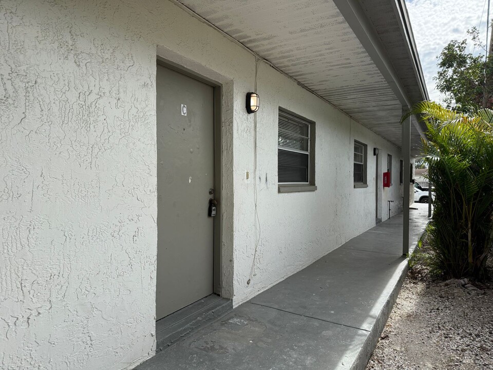 5401 64th Ave N in Pinellas Park, FL - Building Photo