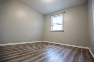 17 Byard St, Unit 17 in Athens, OH - Building Photo - Building Photo