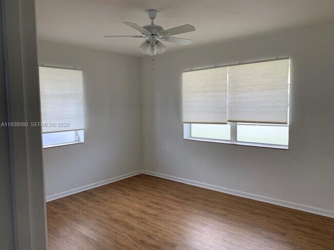 1839 Wiley St in Hollywood, FL - Building Photo - Building Photo