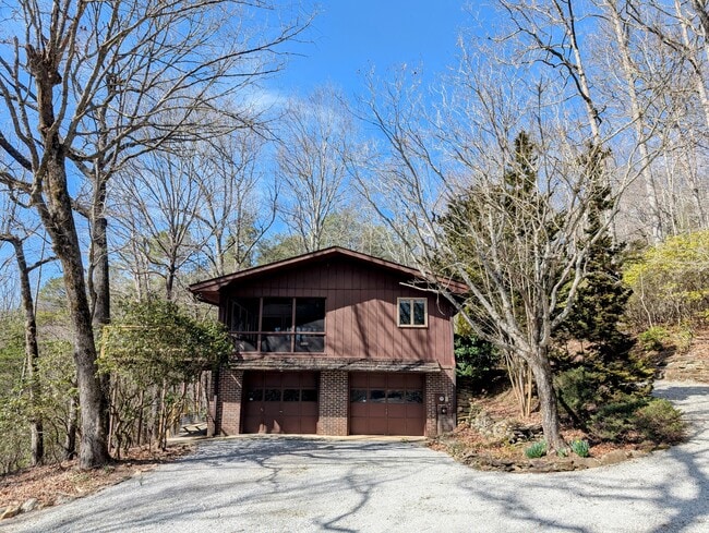 property at 306 Mountain Meadows Rd