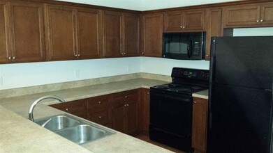 2619 McKeithen St in Tallahassee, FL - Building Photo - Building Photo