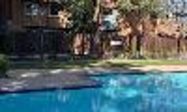 2040 Alta Loma St in Davis, CA - Building Photo - Building Photo