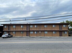 807 W Hallmark Ave in Killeen, TX - Building Photo