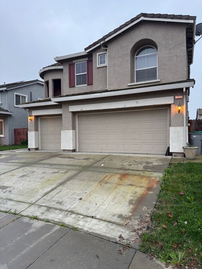 property at 1717 Monte Vista Ct