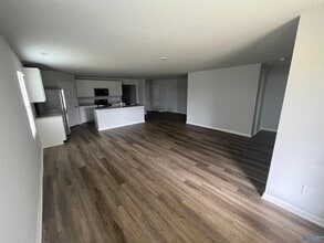 417 Jackson Pt Cir in Huntsville, AL - Building Photo - Building Photo