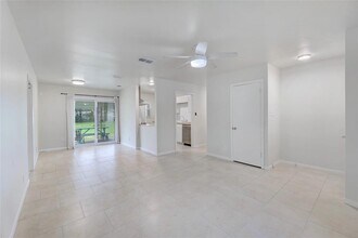 2713 Friar Tuck Ln in Austin, TX - Building Photo - Building Photo