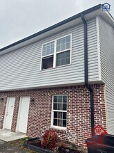 8746 Millard Lee Ln in Chattanooga, TN - Foto de edificio - Building Photo