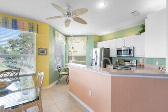 438 Bouchelle Dr in New Smyrna Beach, FL - Building Photo - Building Photo