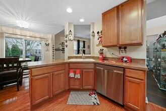 650 Hawley Dr in Oswego, IL - Building Photo - Building Photo