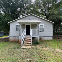 110 Scott Hill St in Milledgeville, GA - Building Photo - Building Photo